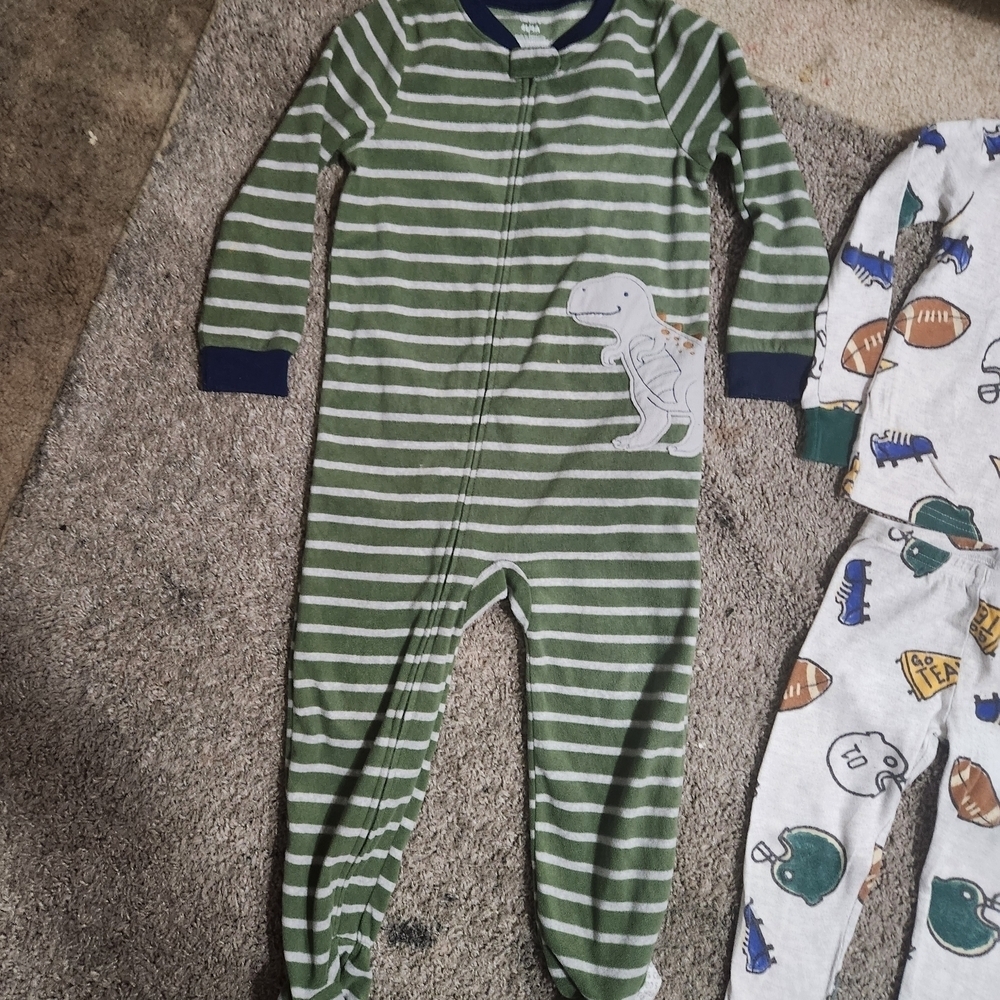 Carter's Pajama Bundle - Picture 2 of 5